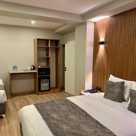 Skymoon Istanbul Airport Hotel Arnavutkoy Bagian luar foto