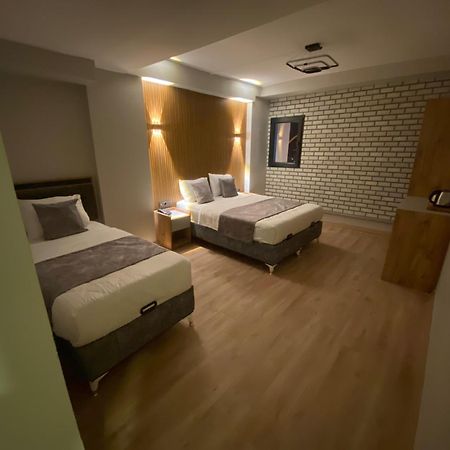 Skymoon Istanbul Airport Hotel Arnavutkoy Bagian luar foto