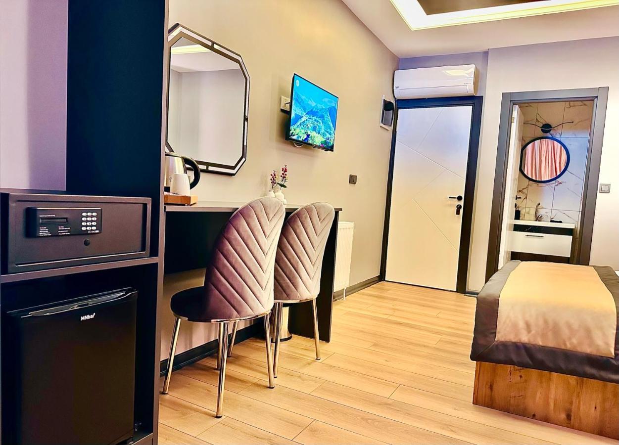 Skymoon Istanbul Airport Hotel Arnavutkoy Bagian luar foto