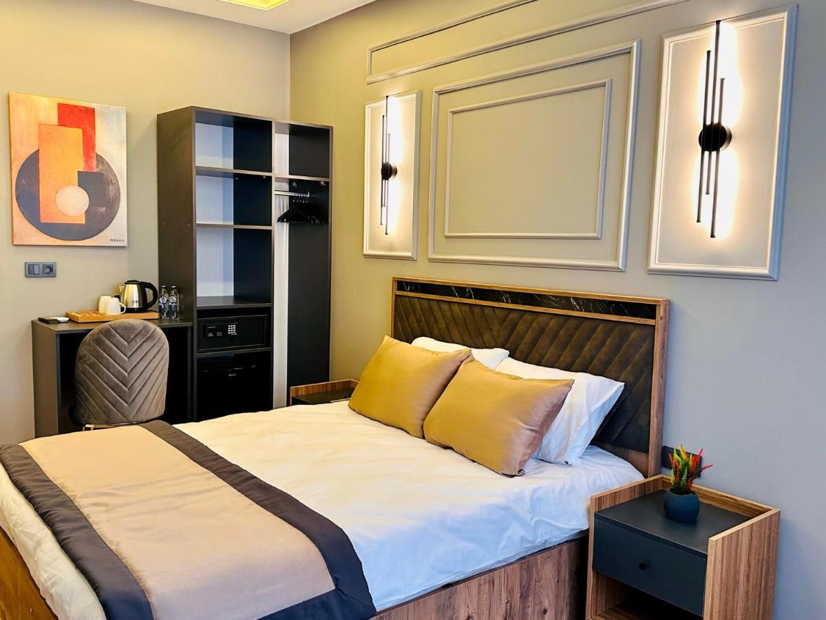 Skymoon Istanbul Airport Hotel Arnavutkoy Bagian luar foto