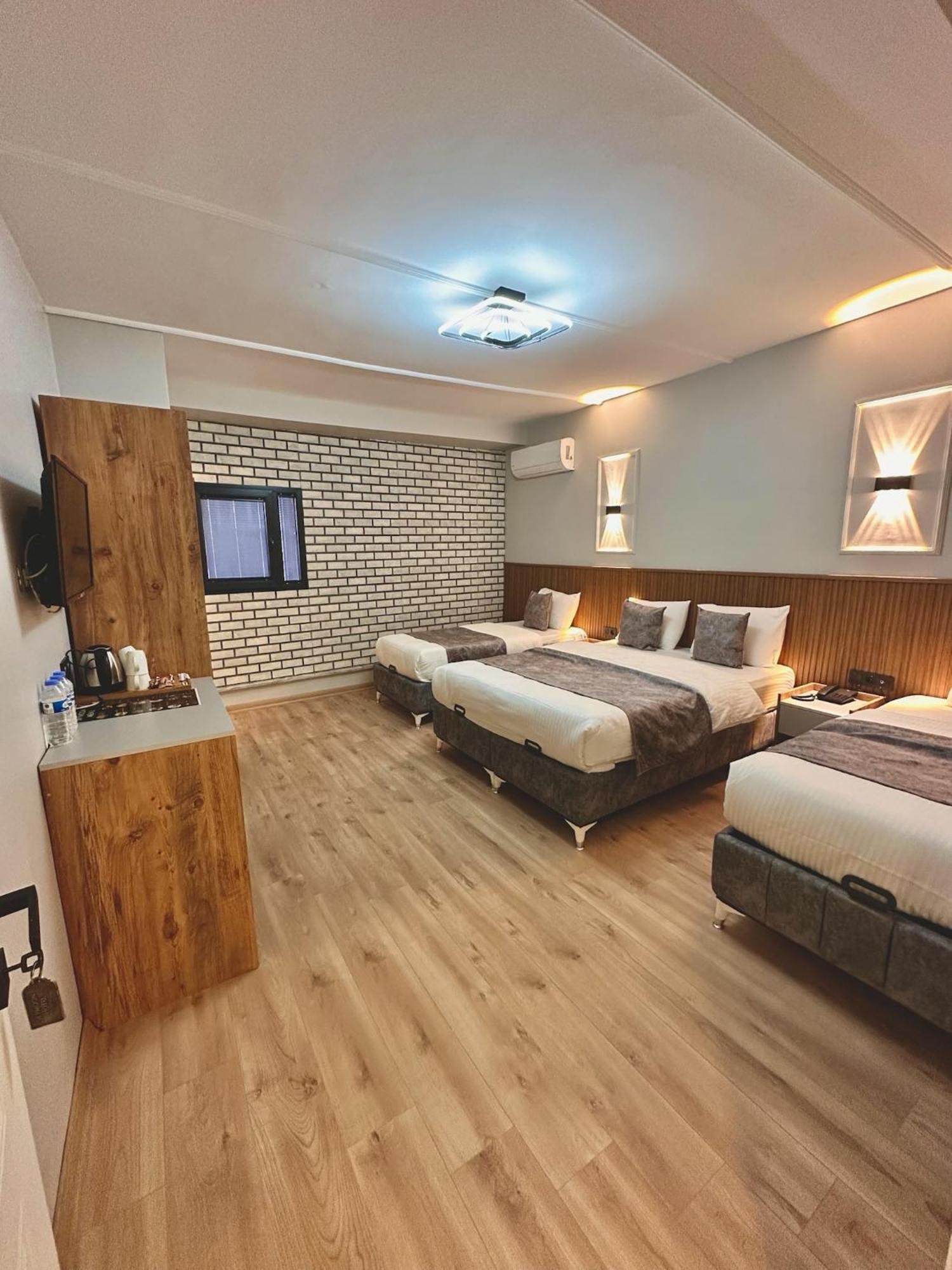 Skymoon Istanbul Airport Hotel Arnavutkoy Bagian luar foto